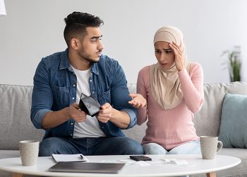 10 عادات إذا فعلها لا تتزوجي هذا الشخص