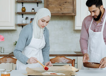 احذر الوقوع في فخ: “الرجل لا يعيبه إلا جيبه”!